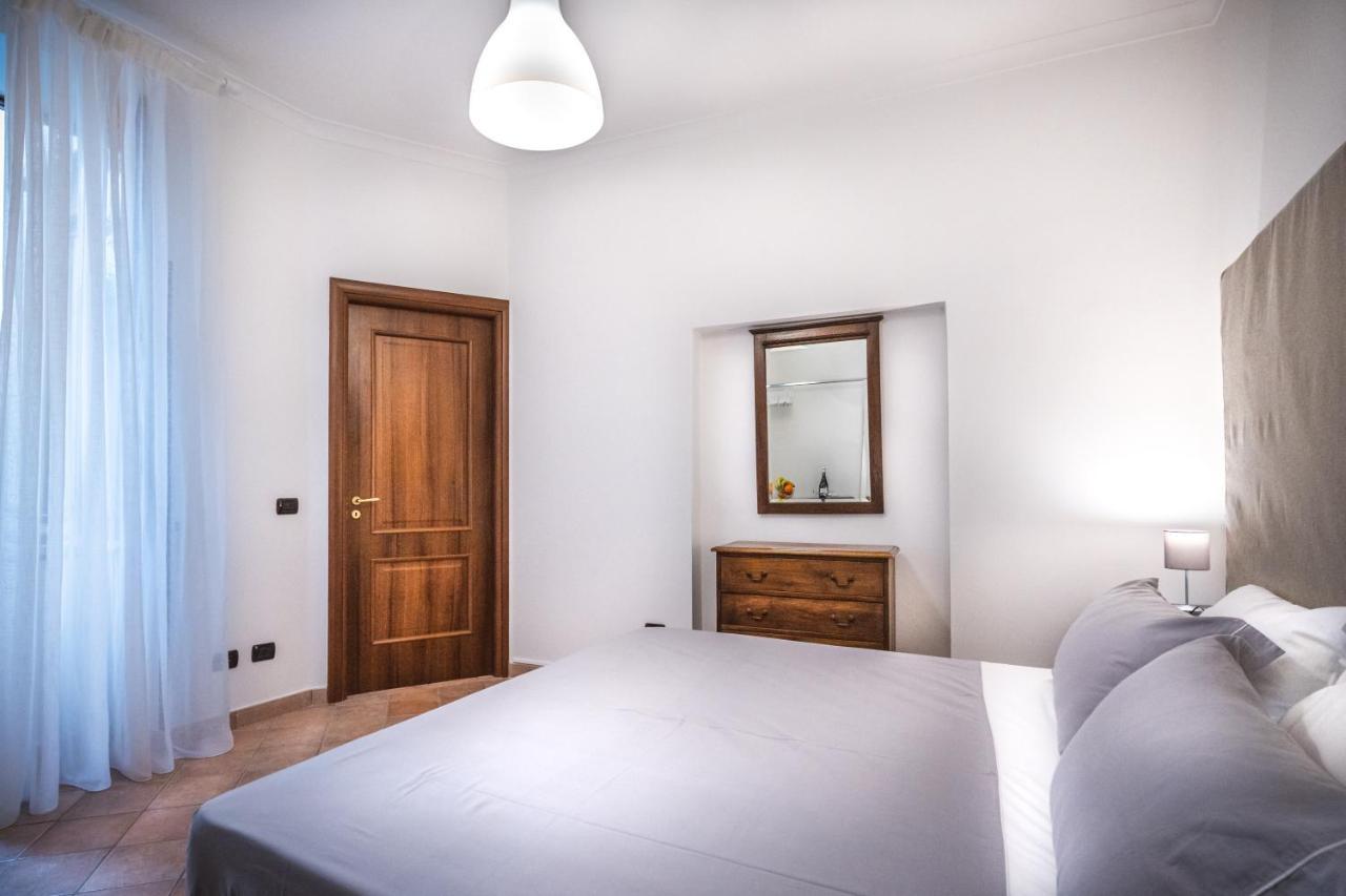 Apartment Giuliani ซอร์เรนโต ภายนอก รูปภาพ
