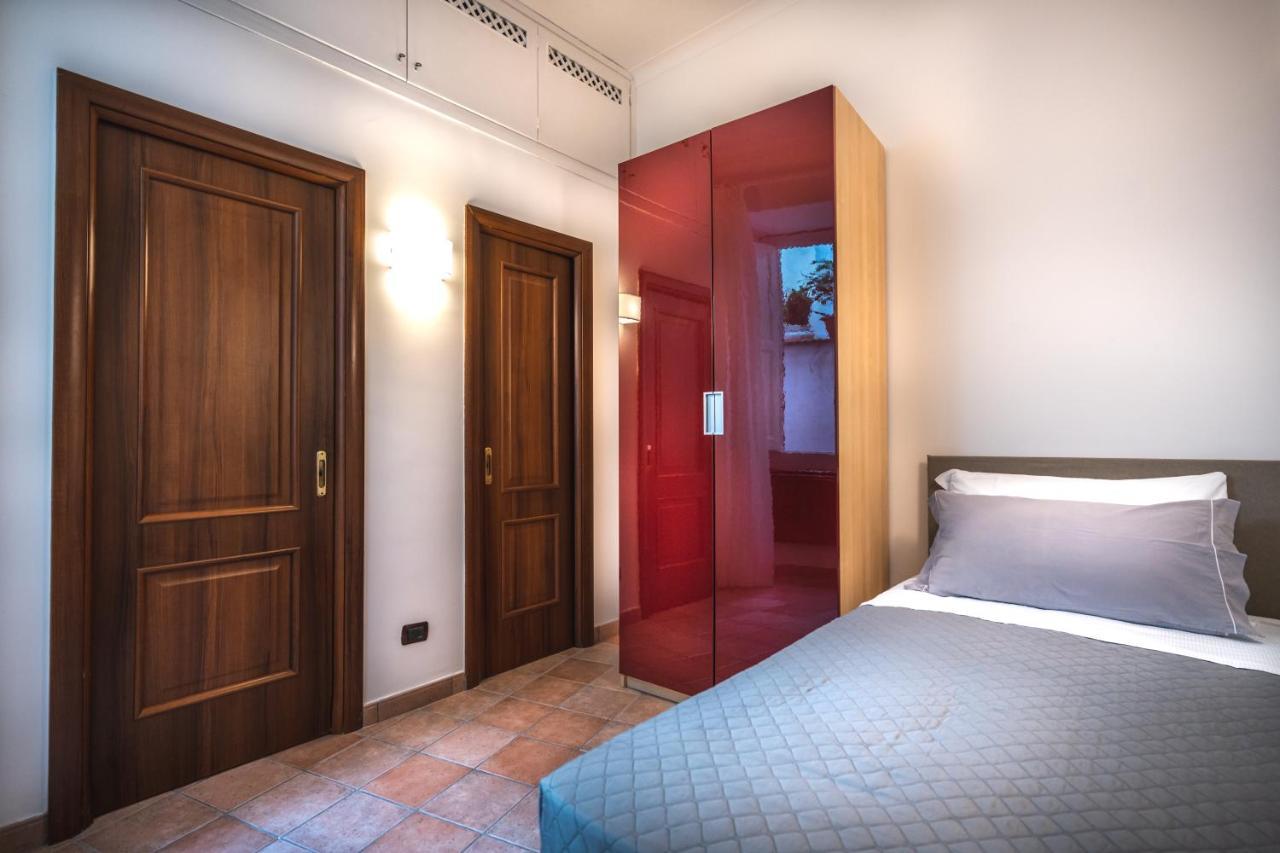 Apartment Giuliani ซอร์เรนโต ภายนอก รูปภาพ